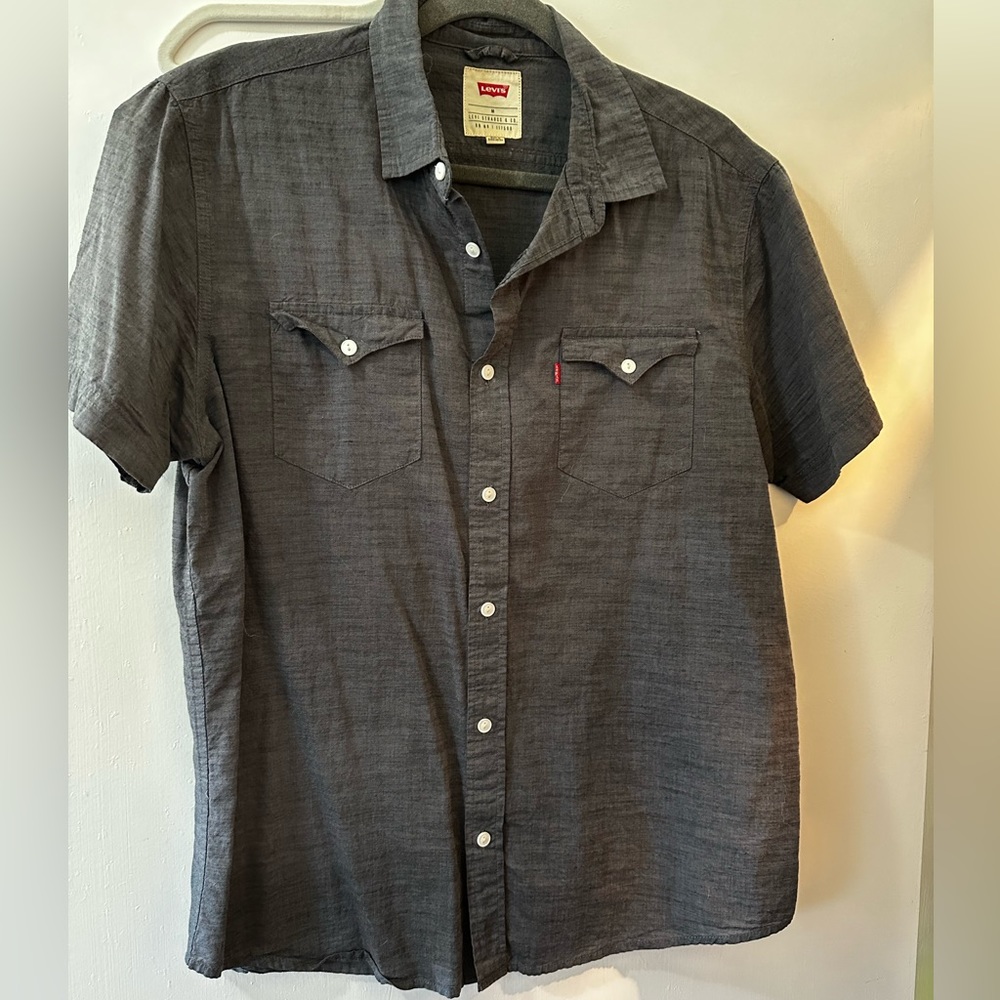 Men’s short sleeve button down